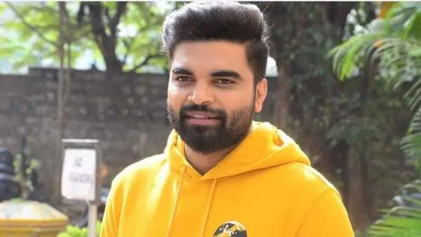 కాబోయే భార్య ఫొటోతో ప్రదీప్ హల్‌చల్: సస్పెన్స్‌గా ఉంచుతూ రచ్చ.. అతడి కంటే హైట్ ఎక్కువే!