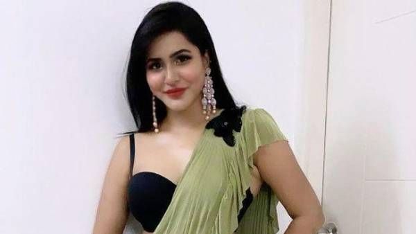 పబ్లిక్‌లో కామెడీ స్టార్స్ కమెడియన్ల కొట్లాట: చీప్‌గా ఉందంటూ అషు రెడ్డి పోస్ట్.. వీడియో వైరల్