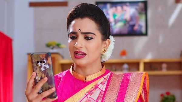 Karthika Deepam మోనిత ఇంట్లో అది జరిగితే గుర్తుకు రావాలి కదా.. కార్తీక్.. ఏదో కట్టుకథ ఉంది.. సౌందర్య