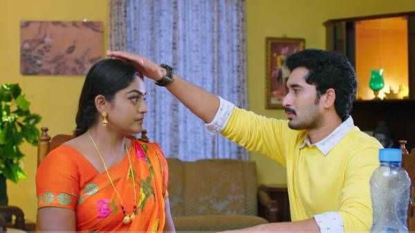 Karthika Deepam దీపపై ఒట్టేసిన కార్తీక్.. కరివేపాకు కోసం వెళితే కడుపు..మోనితను కడిగేసిన భాగ్యం