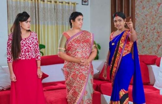 Karthika Deepam..పెళ్లి చేసుకొంటావా? జైలుకు వెళ్తావా? మోనితకు దీప దిమ్మతిరిగే షాక్