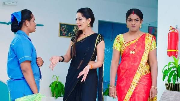 Karthika Deepam నేను కడుపు నిండా తిండి పెడుతా.. కానీ కడుపు కోసం నీవు పెళ్లైన వాడితో.. మోనితకు దీప షాక్