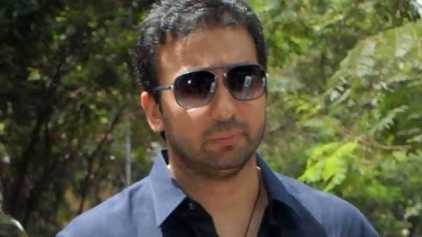 Raj Kundra Arrest: పోర్న్ మాఫియాతో టాప్ హీరోయిన్లు, నిర్మాతకు లింకులు.. ఒక్కో ప్రాజెక్టుకు 30 లక్షలు అంటూ