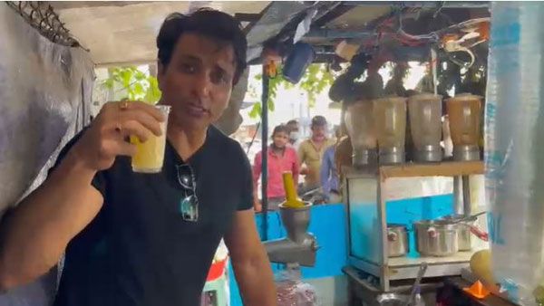 బంజారా హిల్స్‌లో జ్యూస్ షాప్‌లో సోనుసూద్.. చిరు వ్యాపారికి అండగా.. పళ్ల రసం తీసి..