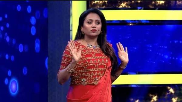 సుమకు చుక్కలు చూపించిన కమెడియన్: కోపంతో చేతిలో కార్డ్స్ విసిరేసిన టాప్ యాంకర్