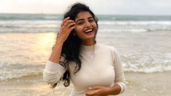 బాత్‌టబ్‌లో అందాలు ఆరబోసిన అనన్య నాగళ్ల: సర్‌ప్రైజ్ అంటూ మొత్తం చూపించిన తెలుగు పిల్ల