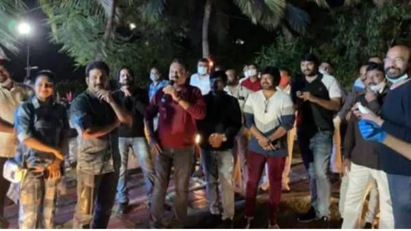 రంజుగా 'మా' రాజకీయం.. వాళ్ళందరితో నరేష్ చర్చలు.. నైట్ డిన్నర్ ప్లాన్ వర్కౌట్ అయ్యేనా!