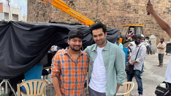 ఊహించని బ్యాగ్‌డ్రాప్‌తో రామ్ సినిమా: షూటింగ్ పిక్ లీక్ చేసిన ఫ్యాన్.. అలా మేటర్ లీక్