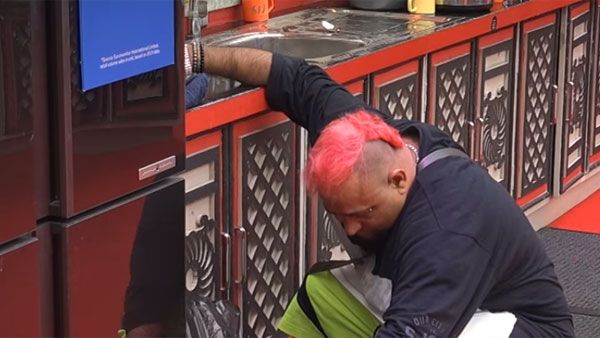 Bigg Boss : తిండి కోసం పరితపిస్తున్న హౌస్ మేట్స్.. ఏమీ దొరక్క డస్ట్ బిన్లో పడేసింది తిన్న లోబో?