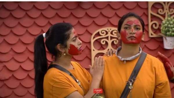 బిగ్ బాస్ హౌస్‌లో కొట్లాట: వెధవ** అంటూ రెచ్చిపోయిన కంటెస్టెంట్.. ముఖంపై గట్టిగా కొట్టడంతో!