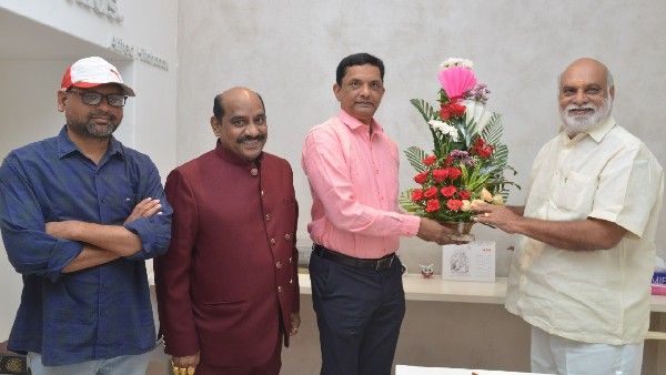 జాతీయ రహదారిపై దర్శకేంద్రుడు రాఘవేంద్రరావు.. అసలేం జరిగిందంటే?