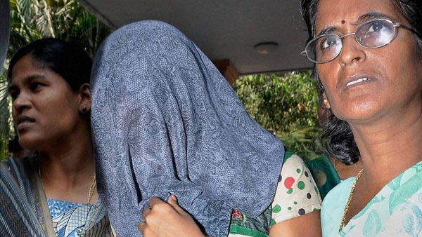 మనీలాండరింగ్ కేసులో బాలీవుడ్ నటి అరెస్ట్.. జాక్వలైన్ ఫెర్నాండేజ్‌కు ఊరట!