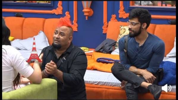 ప్రియను వెనకాల నుంచి పట్టుకొని ఎమోషనల్ అయిన లోబో.. రవి చెప్పగానే హఠాత్తుగా వెళ్లి..