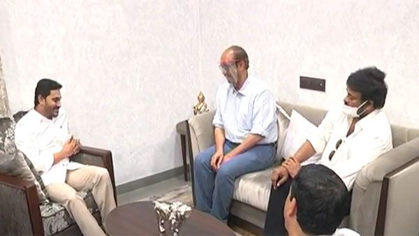 టాలీవుడ్ హీరోలతో జగన్ మీటింగ్.. ఈసారి ప్రభాస్ నుంచి బన్నీ వరకు.. మెగాస్టార్ బిగ్ ప్లాన్!