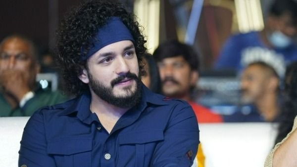 మొత్తానికి అయ్యగారు ఫ్యాన్ పై మొదటిసారి స్పందించిన అఖిల్.. నీకు దండం బ్రదర్ అంటూ..