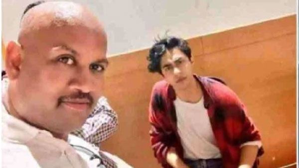 ఆర్యన్ ఖాన్‌తో అజ్ఞాత వ్యక్తి సెల్ఫీ.. షారుక్ కొడుకు అరెస్ట్ వెనుక కీలకంగా మిస్టరీ మ్యాన్.. రాజకీయ నేతల భగ్గు