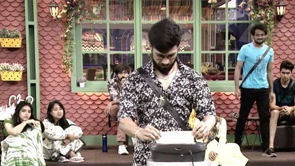 Bigg Boss 5 Nominations: ఎమోషన్స్ తో చిచ్చుపెడుతున్న బిగ్ బాస్.. పోస్ట్ కార్డ్ వచ్చేది ఎవరికి?