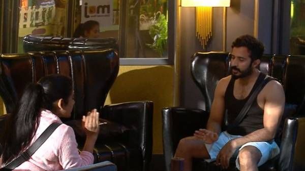 నా పెళ్లాంకు కూడా ఇంతలా చెప్పుకోలేదు.. ఆర్జే కాజల్‌‌ను కసురుకొన్న యాంకర్ రవి