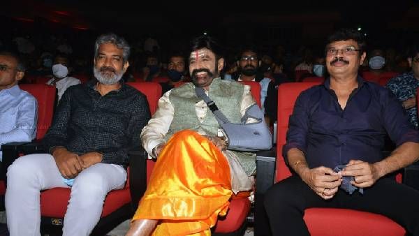 Akhanda బాలకృష్ణ ఆటం బాంబ్.. దానిని కరెక్ట్‌గా పేల్చడం బోయపాటికే తెలుసు.. ఎస్ఎస్ రాజమౌళి పవర్‌ఫుల్ స్పీచ్