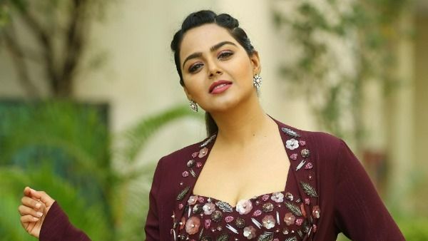 హాట్ వీడియోతో షాకిచ్చిన మోనాల్ గజ్జర్: చాలా రోజుల తర్వాత ఇంత ఘాటుగా కనిపించడంతో!