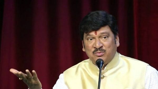 Bheemla Nayak మూవీలో సీనియర్ హీరో: ఊహించని పాత్రతో సర్‌ప్రైజ్ చేస్తారట