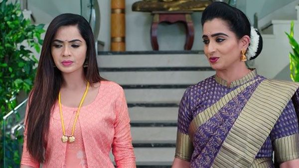 Karthika Deepam లాగి కొడితే పళ్ల రాలుతాయ్ జాగ్రత్త.. వీడియో క్లిప్పు చూపించి మోనితకు సౌందర్య ఝలక్