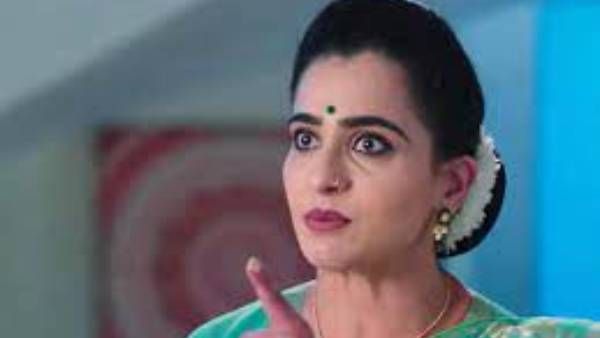 Karthika Deepam నిన్ను చంపి.. సంతాప సభలో ఫ్లెక్సి పెట్టిస్తా.. మోనితకు సౌందర్య స్ట్రాంగ్ వార్నింగ్