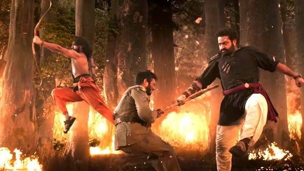 ఒకరోజు ముందుగానే RRR ప్రీమియర్ షోలు.. మొదటి షో పడేది ఎప్పుడంటే?