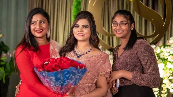 నా సక్సెస్‌ సీక్రెట్‌ సినీ తారలే.. డాక్టర్ మాధవి వెంకట్ ఎమోషనల్.. సురేఖావాణి, గాయని మంగ్లీ హల్‌చల్