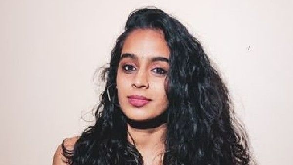 ఊ.. అంటావా సాంగ్ మీద సింగర్ సంచలన వ్యాఖ్యలు.. అదే వాళ్లను అంటే ఆగుతారా? జస్ట్ ఆస్కింగ్ అంటూ!