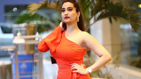 యాంకర్ మంజూష మళ్ళీ షాక్ ఇచ్చిందిగా.. హాట్ ట్రీట్.. వాళ్లకు పోటీ ఇచ్చేలా రెమ్యునరేషన్!