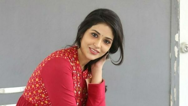 కరోనా బారిన పడ్డ మరో తెలుగు హీరోయిన్..ఈసారి మహమ్మారి కోరల్లో చిక్కింది ఎవరంటే?