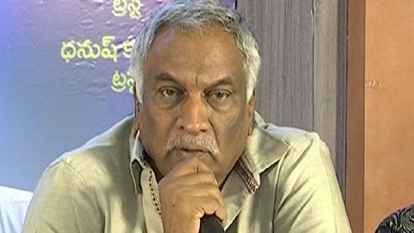 అలా అయితే.. కమ్మ కులం వారిని కాల్చి చంపండి.. వైసీపీ నేతల తీరుపై తమ్మారెడ్డి భరద్వాజ్ ఫైర్