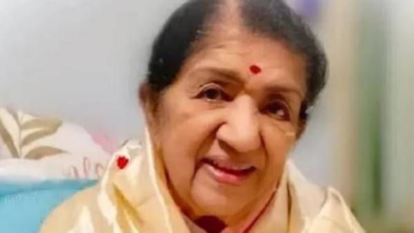 Lata Mangeshkar : ఆవేదన వ్యక్తం చేసిన మోదీ.. తీరని లోటంటూ వెల్లడి.. ఇతర రాజకీయ ప్రముఖులు ఏమన్నారంటే?