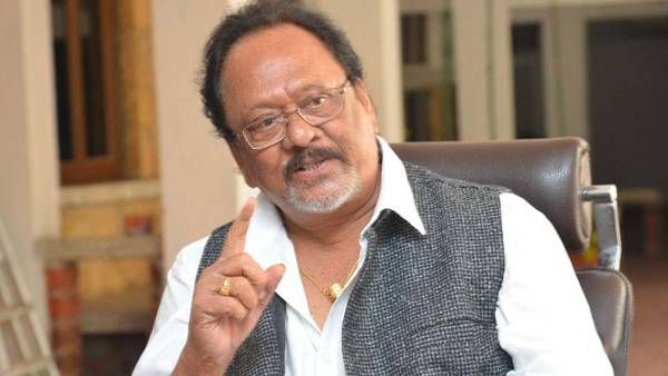 రెబల్ స్టార్ కృష్ణంరాజుకు ప్రమాదం.. సర్జరీ చేసిన వేలు తొలగించిన వైద్యులు.. ఏమైందంటే?