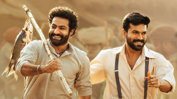 RRR లో ఆ ఒక్క సీన్ చాలు.. ఫ్యాన్స్ ఇద్దరు భుజాన చేయి వేసుకొని వెళ్ళడానికి...