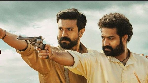 RRR: థియేటర్ లో మూవీ చూస్తుండగా విషాదం.. అలా చేస్తూ ఒక్కసారిగా కుప్పకూలి అభిమాని మృతి!