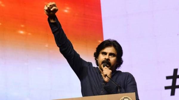 #bringbacknetajiashes సీఎం చేయమనను.. సినిమా హిట్ చేయమని అడగను.. ఒక్కటే అడుతున్నా.. పవన్ కల్యాణ్ ఉద్వేగం