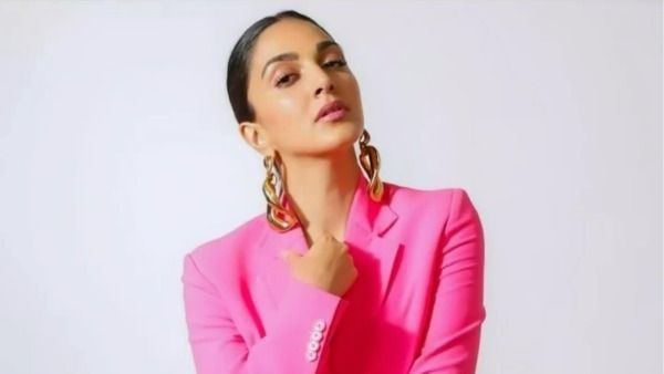 మరోసారి మైండ్ బ్లాక్ అయ్యేలా చేసిన మహేష్ బ్యూటీ.. పొట్టి డ్రెస్ లో స్టన్నింగ్ లుక్