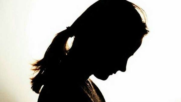 నమ్మించి పెళ్లాడిన నిర్మాత.. ఇప్పుడు వ్యభిచారం చేయాలంటున్నాడంటూ నటి సూసైడ్ అటెంప్ట్!