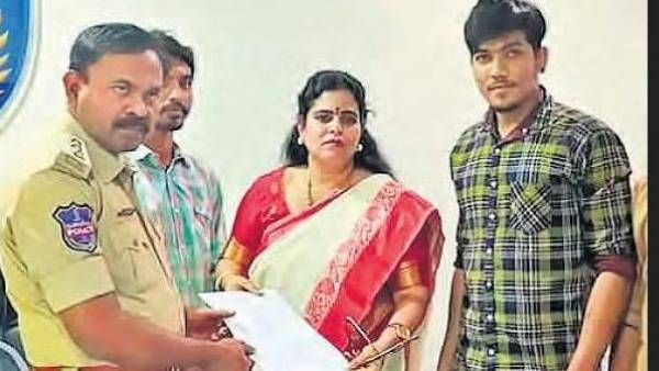 ఒక్కరకొక్కరుగా బయటకొస్తున్న కరాటే కళ్యాణి బాధితులు.. రేప్ కేసంటూ ఒకరు, బ్లాక్ మెయిల్ అంటూ మరొకరు!