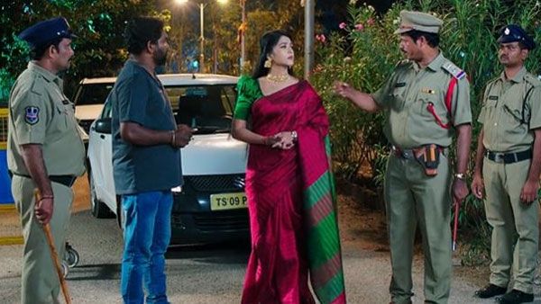 Karthika Deepam ఆ ఇద్దరికి పెళ్లి సెట్ చేసిన సౌందర్య.. పోలీసుల అదుపులో జ్వాలా.. ఏం జరిగిందంటే?