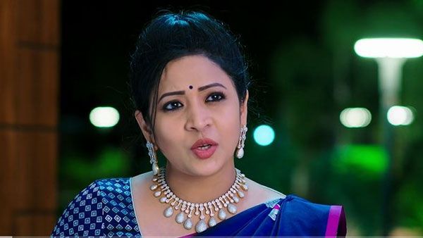 Big Twist in Karthika Deepam today's episode:ఆమెతో మీ నాన్న ఇద్దర్ని కన్నాడు. భయంకర నిజాన్ని బయటపెట్టిన స్వప్న