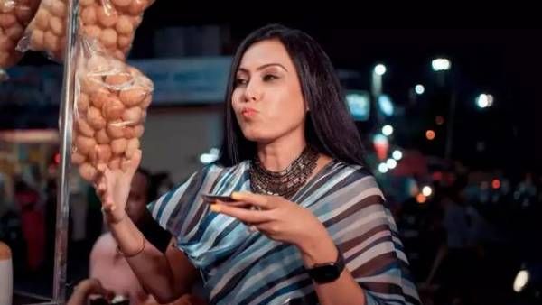 పానీపూరి మత్తులో లక్ష రూపాయలు మర్చిపోయిన నటి.. షాకింగ్ ట్విస్ట్!