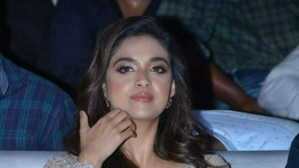 కీర్తి సురేష్ కు సర్జరీ.. అలా పట్టేసిన ఫ్యాన్స్.. అందుకే ఆమె మిస్సయిందా?