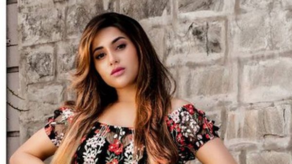 బ్రాతో హమీదా ఎద అందాల ఆరబోత: అబ్బో ఆమెను ఇలా చూశారంటే!