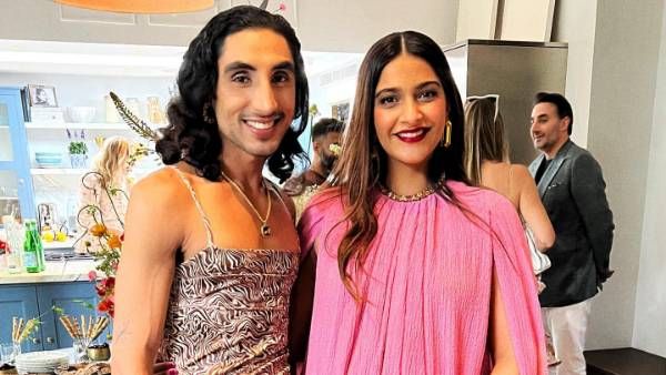 Sonam Kapoor: సీమంత వేడుకలో అమ్మాయి డ్రెస్ లో అబ్బాయి.. అతను ఎవరంటే?