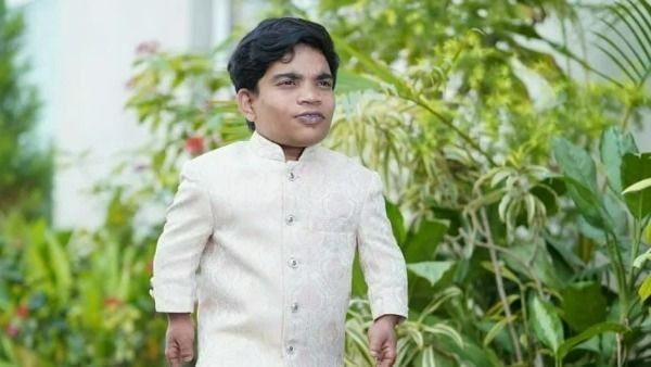 ఓ ఇంటివాడైన గల్లీ బాయ్ రియాజ్.. అమ్మాయి ఎవరో, ఎంత చక్కగా ఉందో తెలుసా?