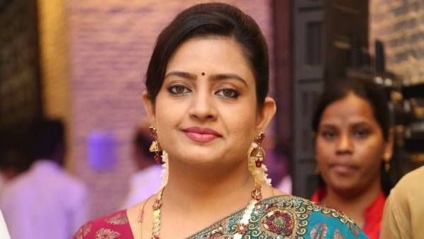 సుడిగాలి సుధీర్‌తో అలాంటి రిలేషన్‌..అందుకే కన్నీళ్లు.. ఓపెన్‌ అయిన ఇంద్రజ