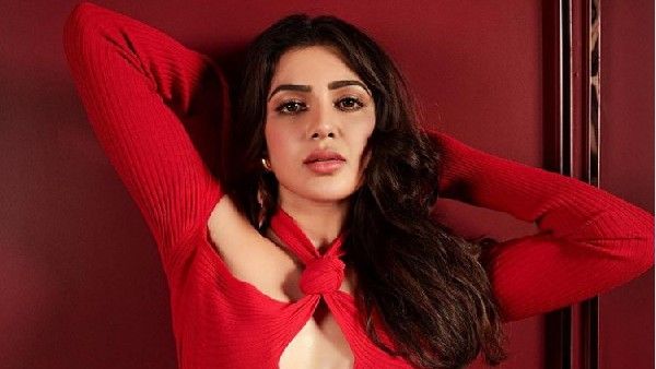 తిరుగు లేదనిపించుకుంటున్న సమంత..టాలీవుడ్ క్వీన్ ప్లేస్ కొట్టే వాళ్ళే లేరా?